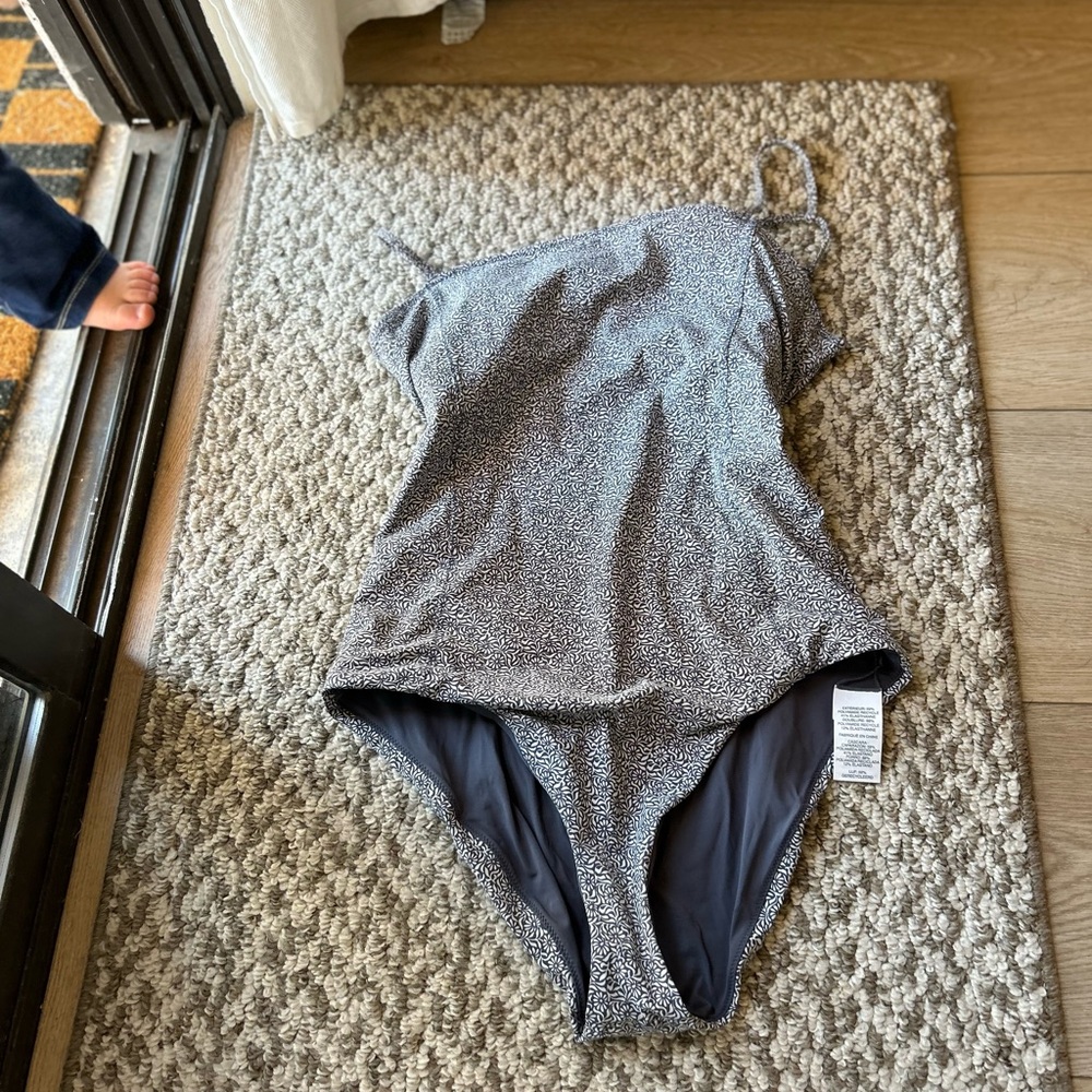 Gray print dune One Piece Swimsuit